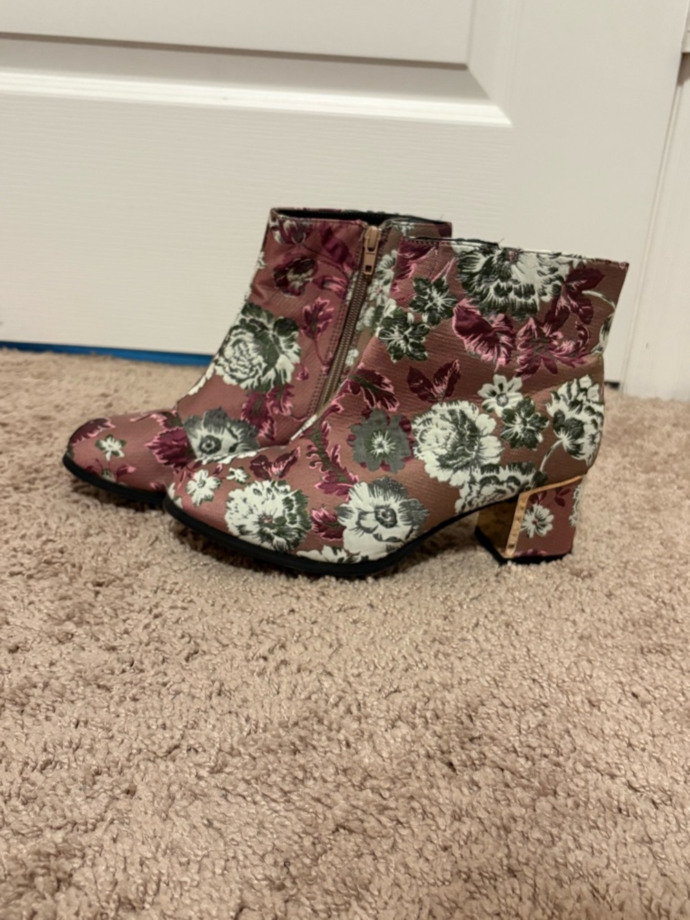 Floral Jacquard Block Heel Ankle Boots - Pink